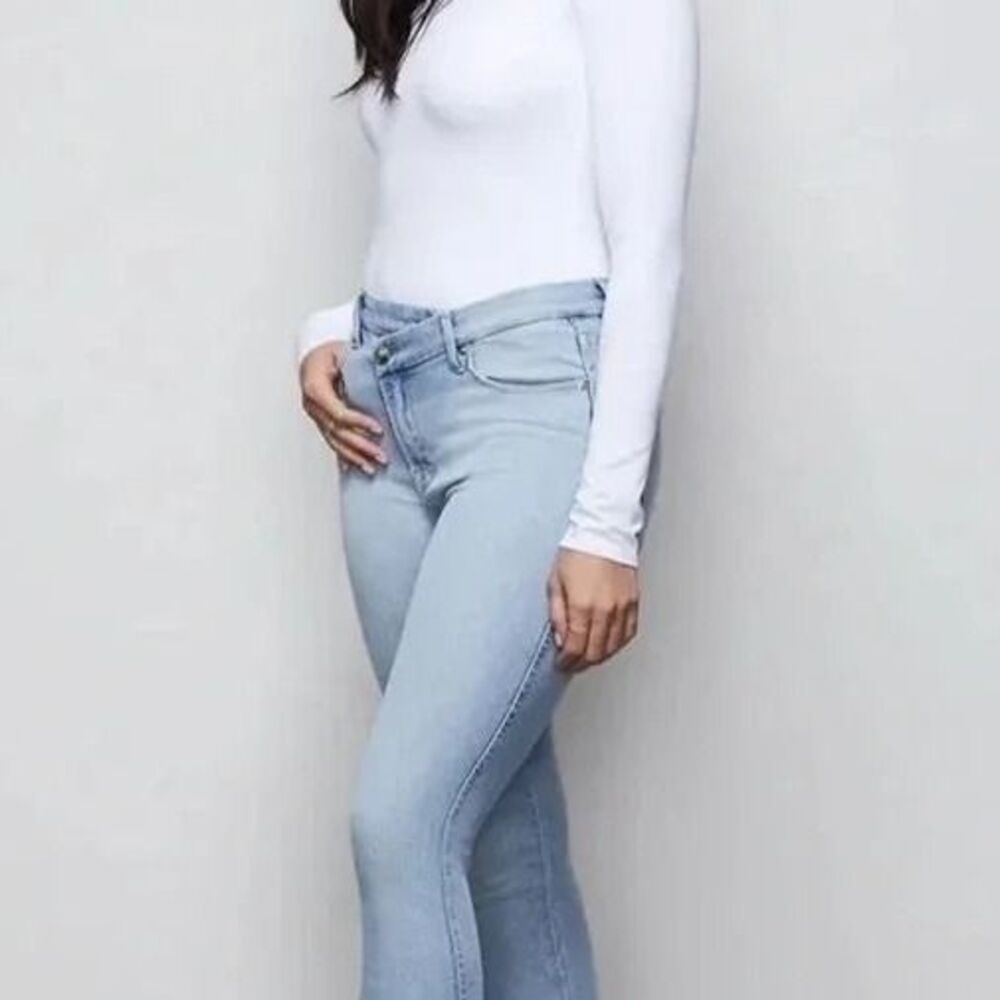 Good American Good Legs Crossover Waist Crop Skinny Size 14/32 Raw Hem BLUE410
